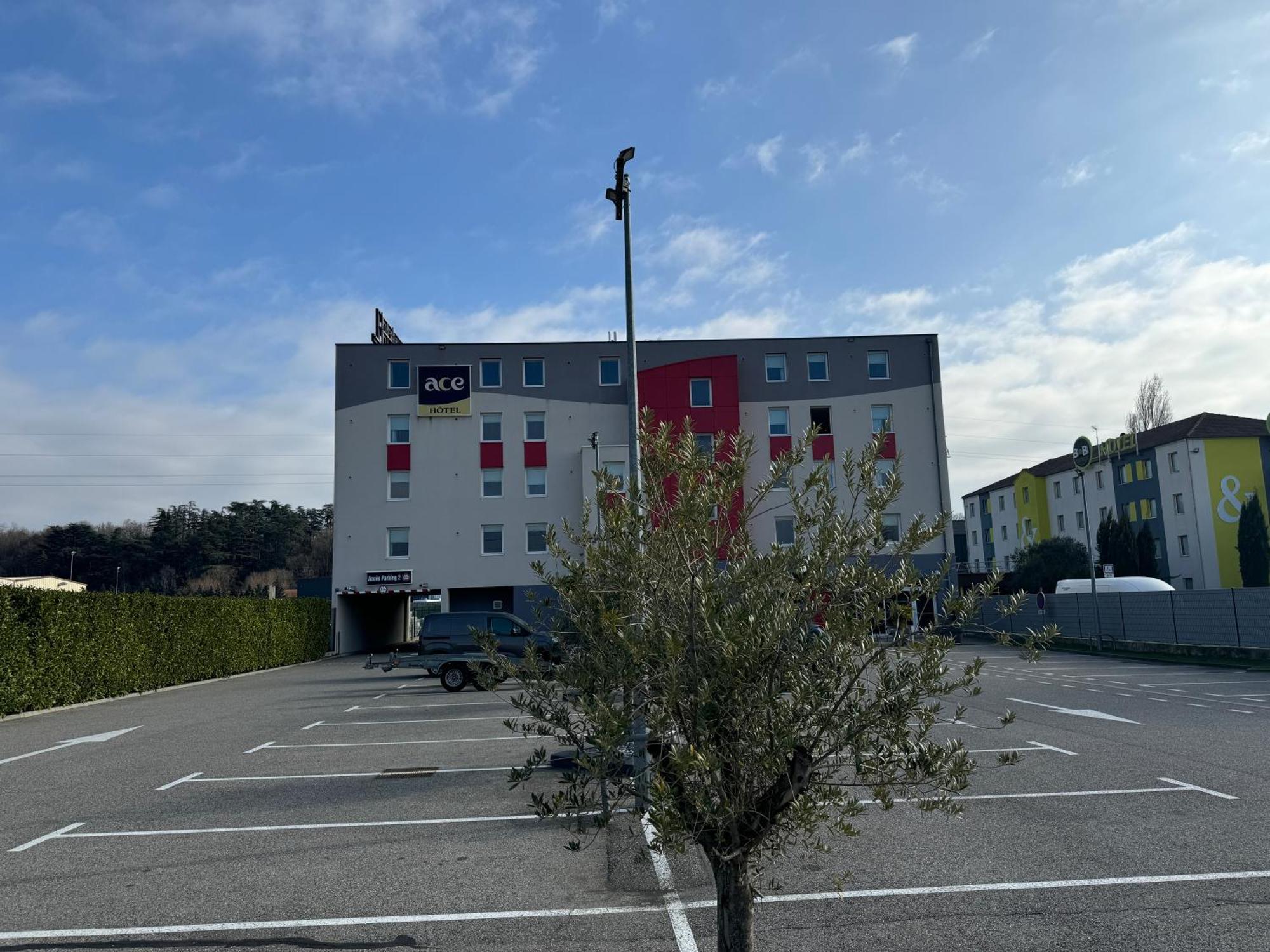 Ace Hotel Valence Valence  Exterior photo